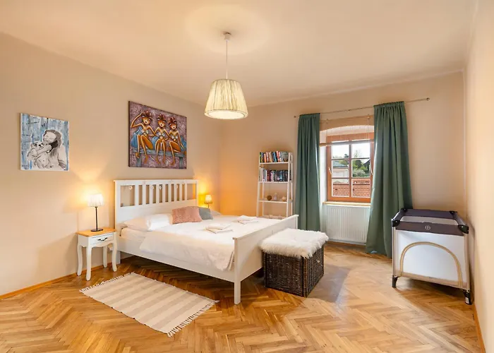 Апартаменты Church Lane Residences *