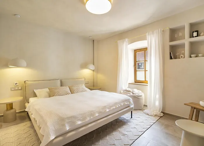 Church Lane Residences Апартаменты *